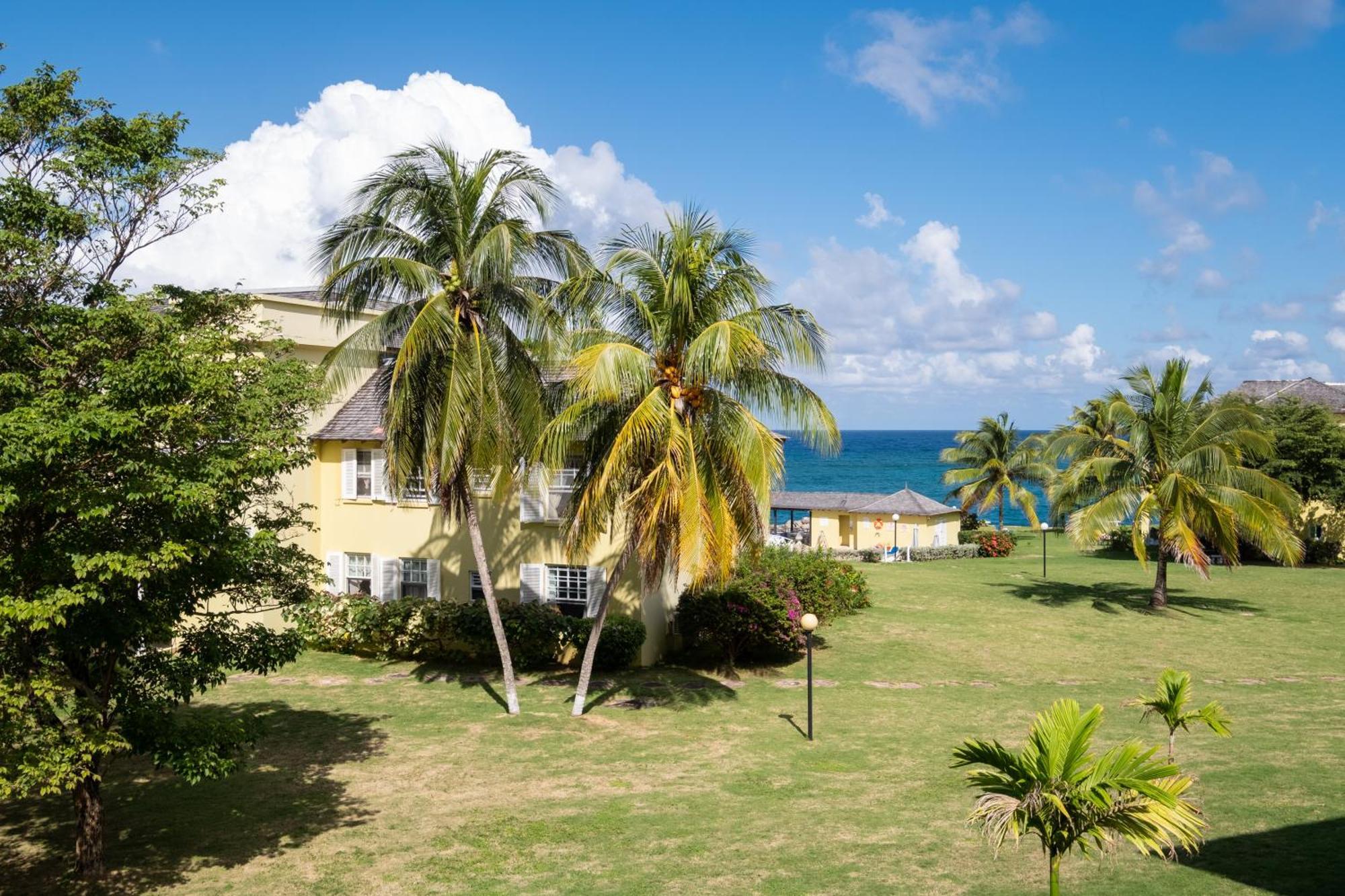 Jamaica Time Driftwood At Sea Palms 3Br 3Ba Condo In Ocho Rios With Pool And Beach Front With Views Only 10 Mins From Ochi Intl Airport Direct Flight From Miami St. Mary Exterior photo