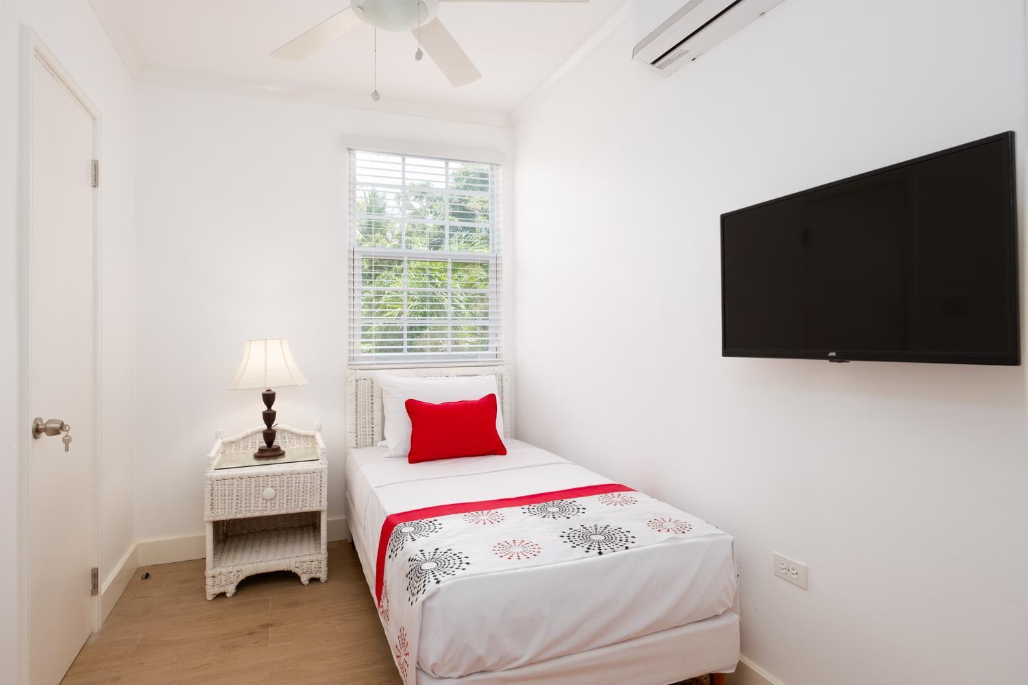 Jamaica Time Driftwood At Sea Palms 3Br 3Ba Condo In Ocho Rios With Pool And Beach Front With Views Only 10 Mins From Ochi Intl Airport Direct Flight From Miami St. Mary Exterior photo